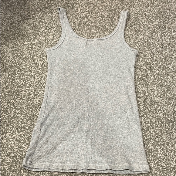 Gray Tank Top - Picture 4 of 6